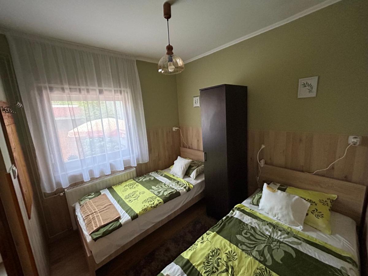 Renata Vendeghaz Otel Eğri Dış mekan fotoğraf